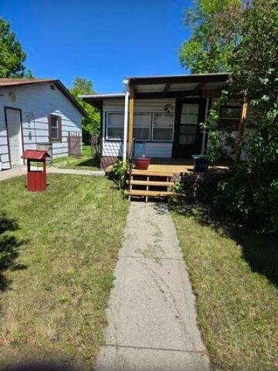 Mobile Home at 483 3 1/2 Ave East Wesr Fargo, ND 58078