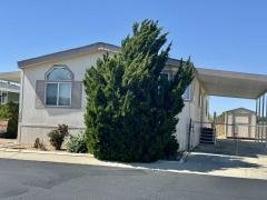 Photo 2 of 24 of home located at 2009 Windbreak Dr. Spc #3 Rosamond, CA 93560
