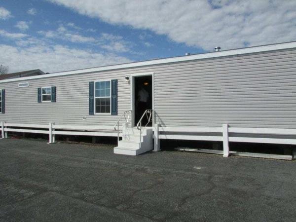 2024 Eagle River 62S618 Manufactured Home