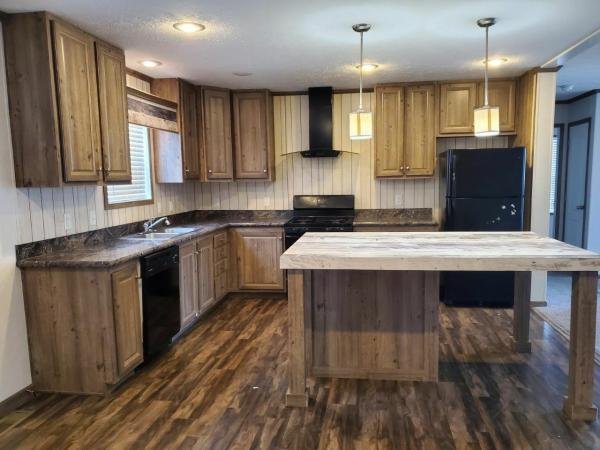 2017 Clayton Homes Inc Classic Mobile Home