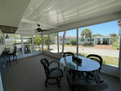 Photo 2 of 20 of home located at 979 Jacinto Avenue Venice, FL 34285