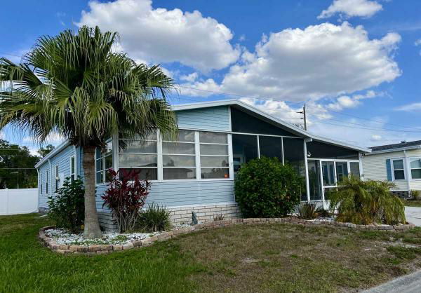 1991 Redman CC FLMHS VERANDA Mobile Home