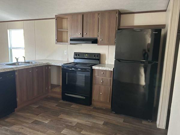 2000 Manufactured Home