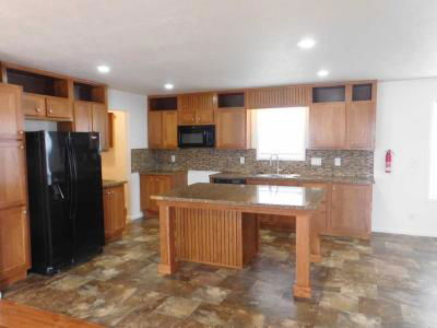 Mobile Home at 26452 West Aztec Circle Flat Rock, MI 48134