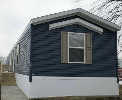 Mobile Home at 043-2 Golfview Court #043-2 North Liberty, IA 52317