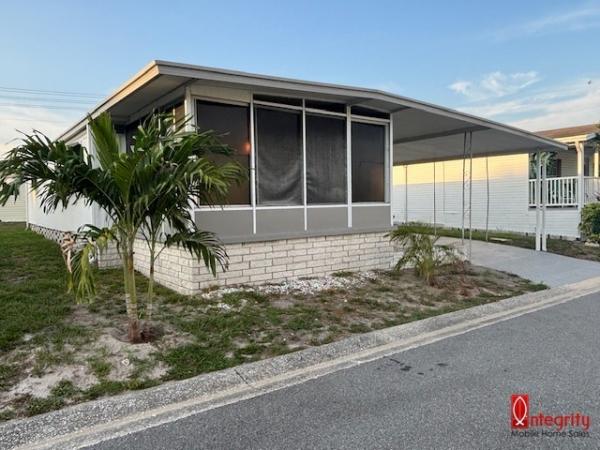 Photo 1 of 2 of home located at 2346 Druid Road, Lot 1304 Clearwater, FL 33764