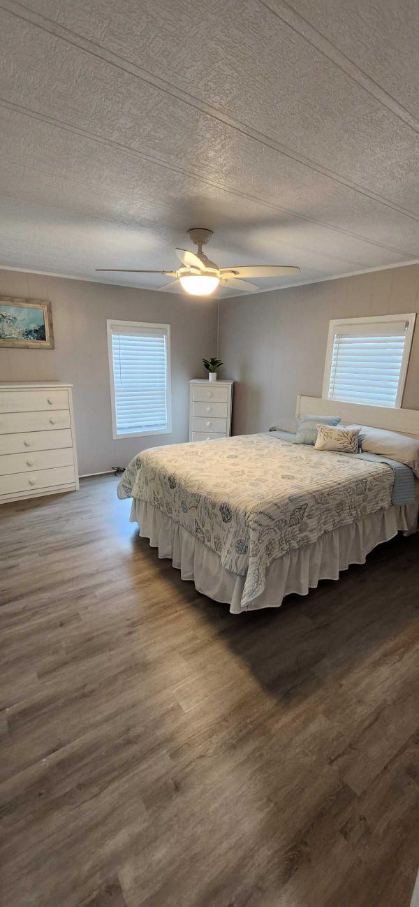 1983 Palm Harbor Manufactured Home