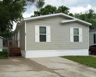 Mobile Home at 322 Hickory Justice, IL 60458