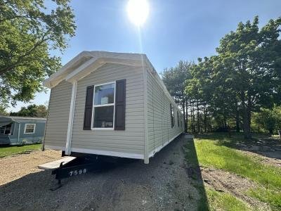 Mobile Home at 6219 Us Hwy 51 South, Site # 217 Janesville, WI 53546