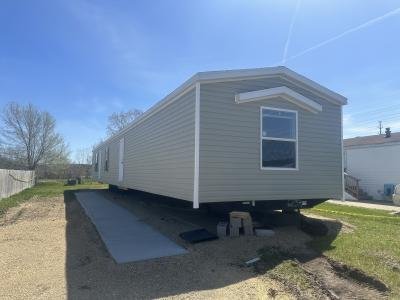 Mobile Home at 6219 Us Hwy 51 South, Site # 1126 Janesville, WI 53546