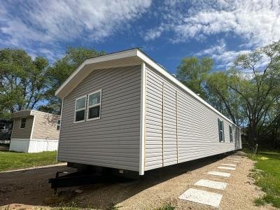 Mobile Home at 6219 Us Hwy 51 South, Site # 279 Janesville, WI 53546