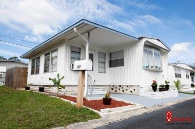 Mobile Home at 1280 Lakeview Road, Lot 217 Clearwater, FL 33756