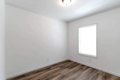 Photo 5 of 8 of home located at 633 Chestnut Court Deland, FL 32724