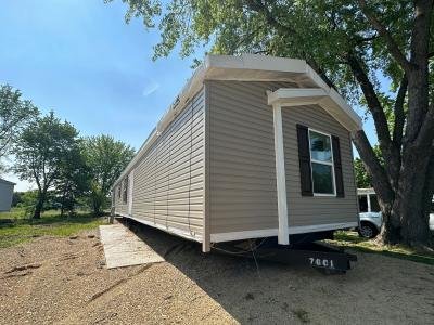 Mobile Home at 6219 Us Hwy 51 South, Site # 215 Janesville, WI 53546
