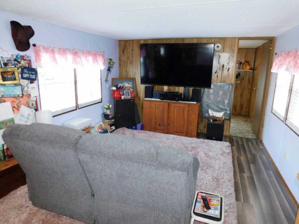 1981 Single Wide Manufactured Home