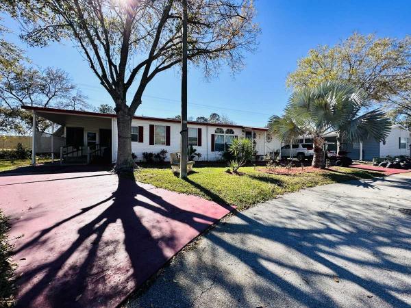 1999 Homes of Merit Manufactured Home