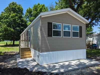 Mobile Home at 118 Country Elms Est. Galesburg, IL 61401