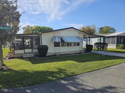 Photo 4 of 15 of home located at 986 S Sitting Rock Point Homosassa, FL 34448