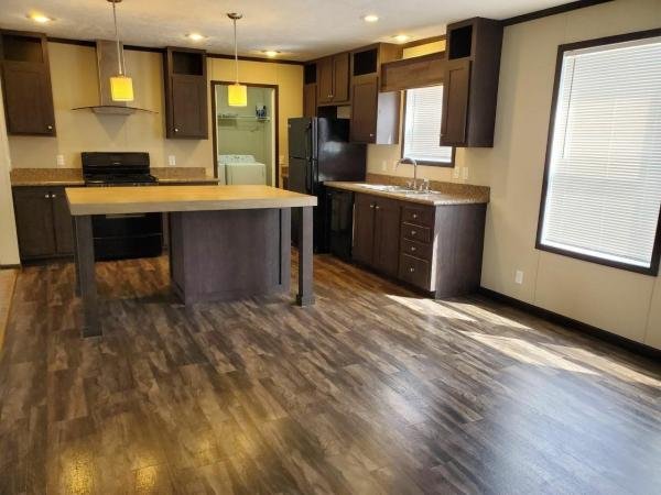 2016 Clayton Homes Inc Classic Mobile Home
