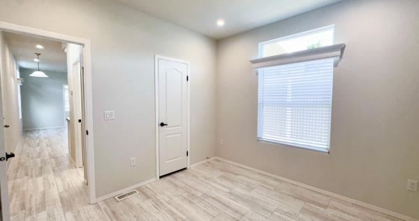 2023 Fleetwood 220CL12482L Mobile Home