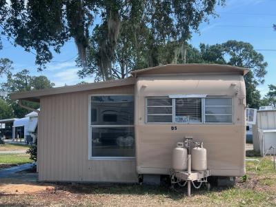 Photo 1 of 9 of home located at 10404 Hwy 27, Lot#D-5 Frostproof, FL 33843