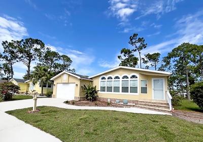 Mobile Home at 760 Via Del Sol North Fort Myers, FL 33903