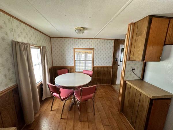 1980 LIBE Manufactured Home