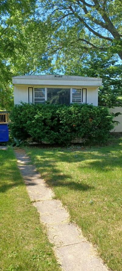 Mobile Home at 473 E Geneva St Elkhorn, WI 53121