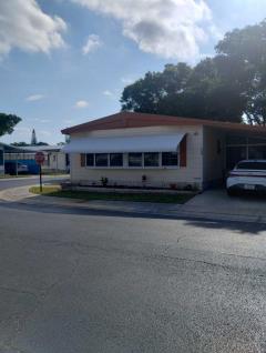 Photo 1 of 37 of home located at 12100 Seminole Blvd. Lot 304 Largo, FL 33778