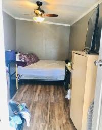 1984 Champion Manufactured Home