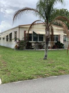 Photo 4 of 32 of home located at 36 Villa Blanca Fort Pierce, FL 34951