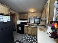 1988 SKYLINE	 OAK MANOR	 Manufactured Home