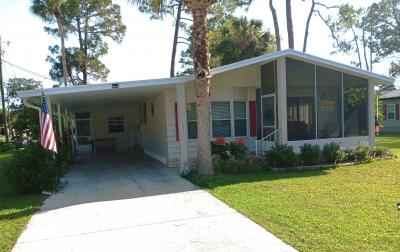 Photo 3 of 28 of home located at 8317 W. Charmaine Dr. Homosassa, FL 34448