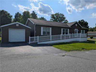 Mobile Home at 302 Brittany Terrace Rock Tavern, NY 12575
