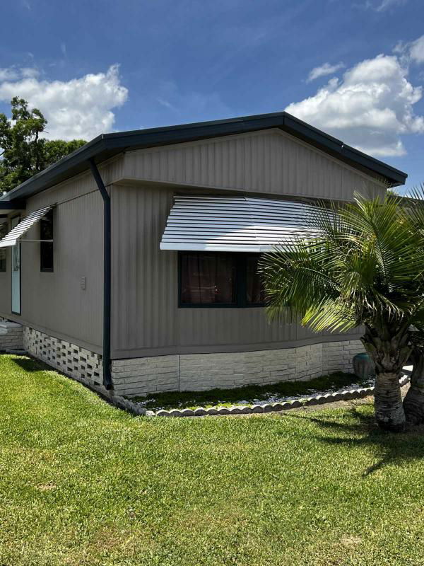 1986 Fleetwood  Mobile Home