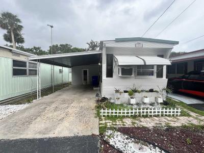 Mobile Home at 20 Lake Ave Tavares, FL 32778