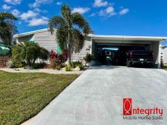 Photo 4 of 47 of home located at 4119 Long Lake Way Ellenton, FL 34222