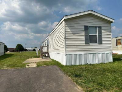 Mobile Home at 4 Petersburg Ln West Chester, OH 45069