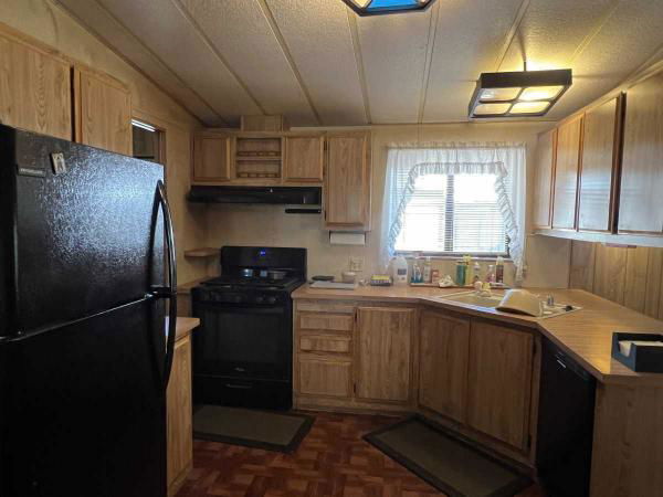 1985 Golden West Seacliff Mobile Home