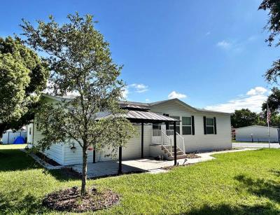 Photo 3 of 61 of home located at 1920 Marion County Road Lot 129 Weirsdale, FL 32195