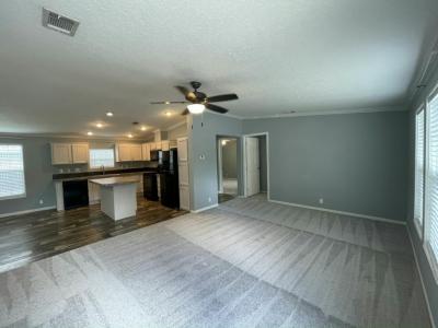 Photo 3 of 20 of home located at 312 Rotterdam Avenue (Site 1252) Ellenton, FL 34222