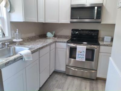 Photo 3 of 9 of home located at 47 Burr Circle Murrells Inlet, SC 29576