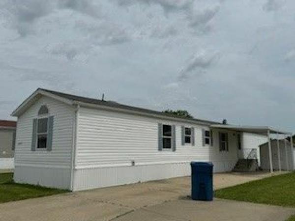 2000 Mobile Home For Sale