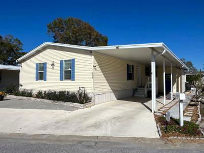 Mobile Home at 3739 Winward Lakes Drive Tampa, FL 33611