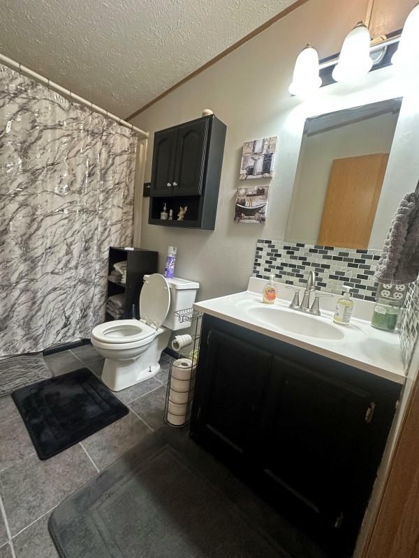 2000 REDMAN 143 6522W  Home