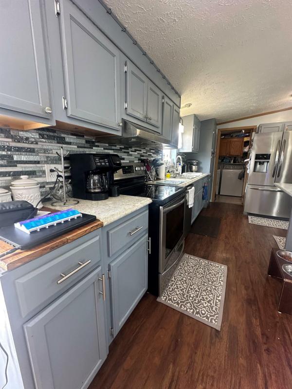 2000 REDMAN 143 6522W  Home
