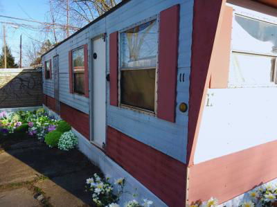 Mobile Home at 4923 Rockville Road - Unit 11 Indianapolis, IN 46224