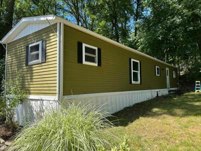 Mobile Home at 11 Square Hill Rd Lot 21 New Windsor, NY 12553