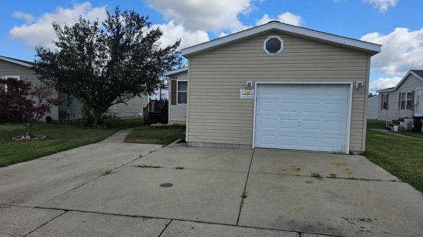 1998 Fleetwood Manufactured Home