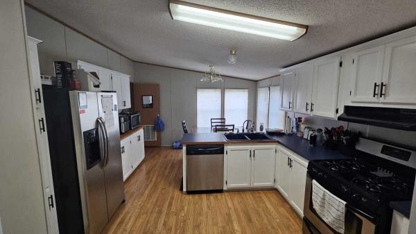 1998 Fleetwood Manufactured Home